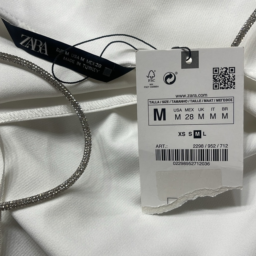 🆕#174 Zara White SHINY STRAPPY MINI DRESS
Rhinestone straps, Size Medium NWT - Picture 16 of 16